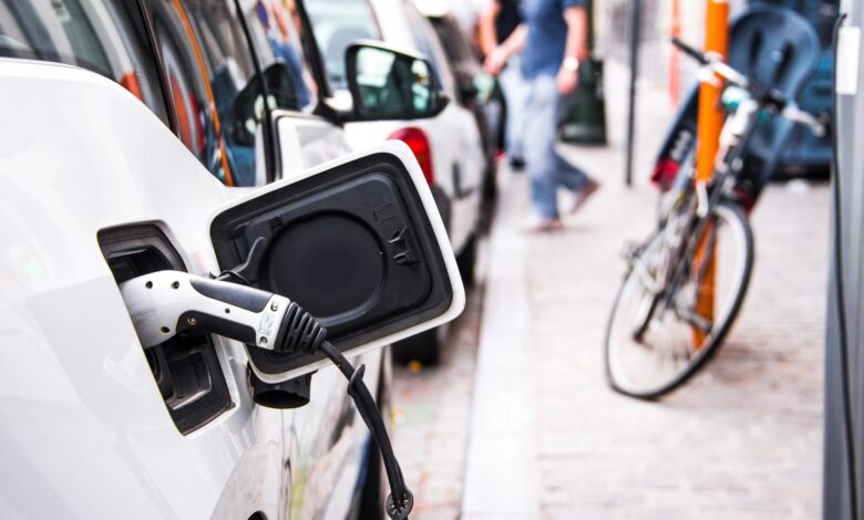 CBRE Forms Partnership To Bring Electric Vehicle Charging Stations to 10,000 US Properties CBRE Forms Partnership To Bring Electric Vehicle Charging Stations to 10,000 US Properties