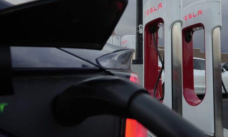 Elimination of Tesla’s charging department raises worries as EVs from other automakers join network Elimination of Tesla’s charging department raises worries as EVs from other automakers join network