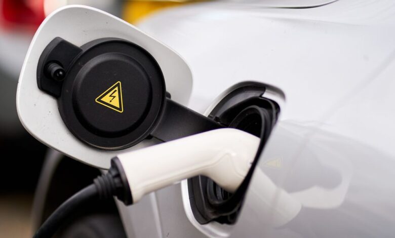 Electric cars under fire for poor sales as another major brand doubts future Electric cars under fire for poor sales as another major brand doubts future