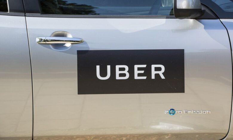 Uber offers £5,000 grant for new electric cars as Sadiq Khan praises scheme Uber offers £5,000 grant for new electric cars as Sadiq Khan praises scheme