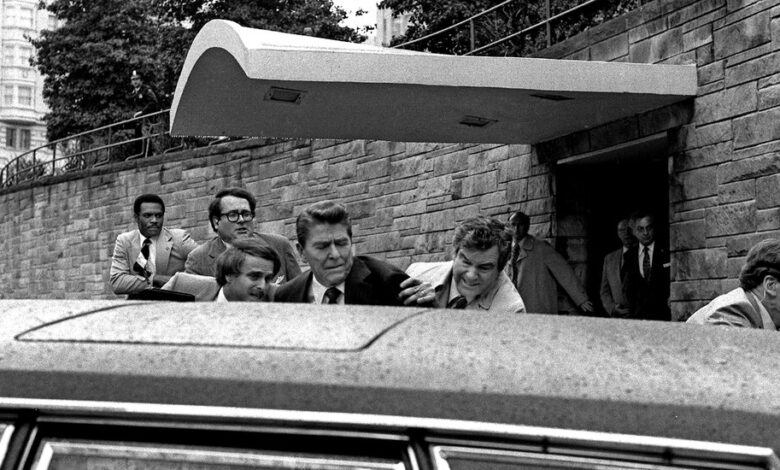 Ron Edmonds, 77, Whose Camera Captured the Shooting of Reagan, Dies Ron Edmonds, 77, Whose Camera Captured the Shooting of Reagan, Dies