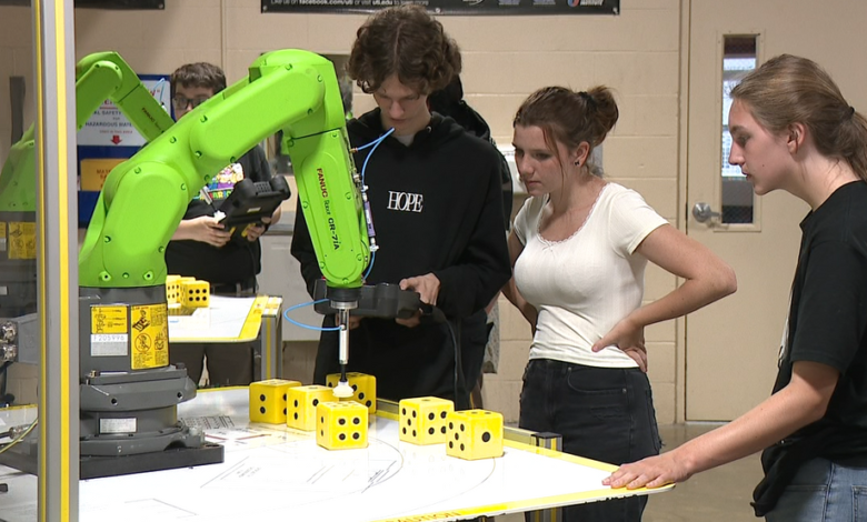 Oxford High students participate in pilot robotics boot camp Oxford High students participate in pilot robotics boot camp