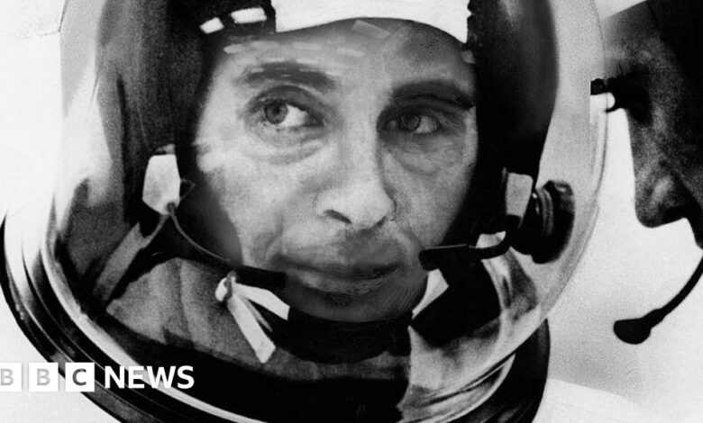 Nasa ‘Earthrise’ astronaut dies at 90 in plane crash Nasa ‘Earthrise’ astronaut dies at 90 in plane crash