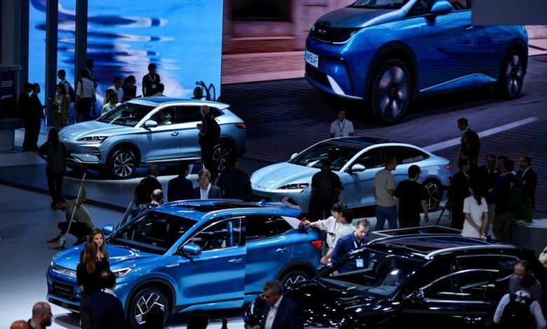 China’s electric vehicle powerhouse charges into… China’s electric vehicle powerhouse charges into…