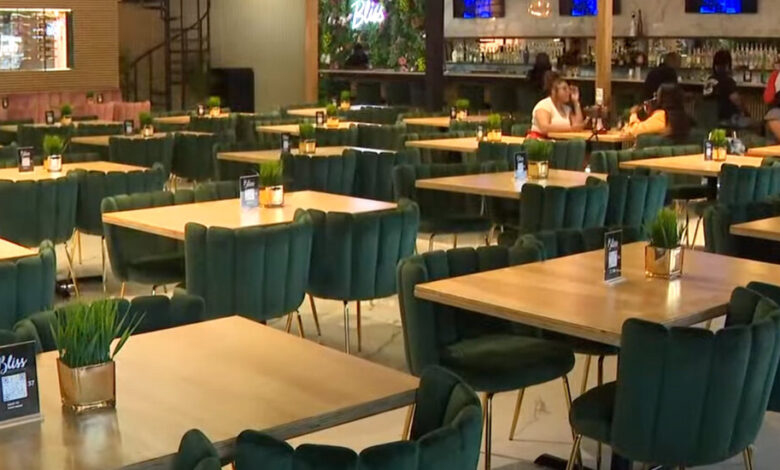 Restaurant Near St. Louis Bars Patrons Under 30 Restaurant Near St. Louis Bars Patrons Under 30