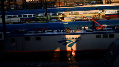 Amtrak Pays Executives Hefty Bonuses as Losses Continue