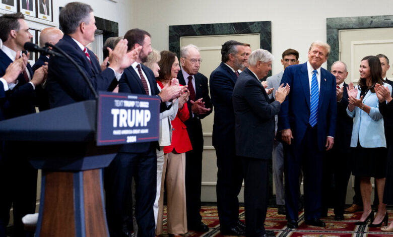 Courting C.E.O.s, Trump Says He Intends to Cut Corporate Taxes Again Courting C.E.O.s, Trump Says He Intends to Cut Corporate Taxes Again