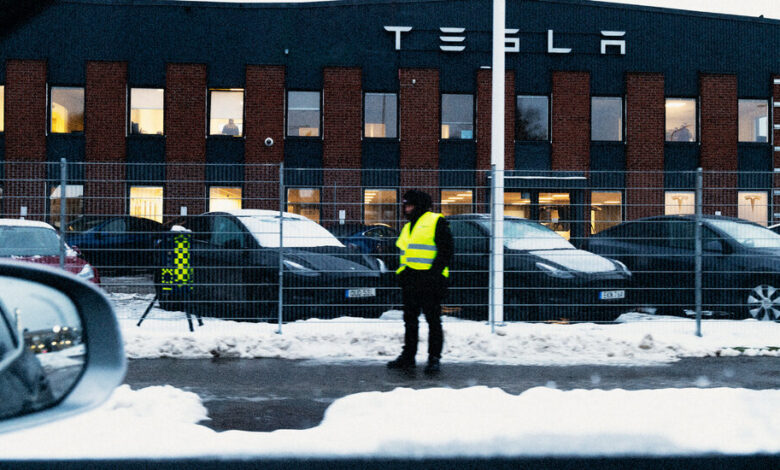 Tesla’s Nordic Shareholders Seek to Promote Workers’ Rights in Vote Tesla’s Nordic Shareholders Seek to Promote Workers’ Rights in Vote