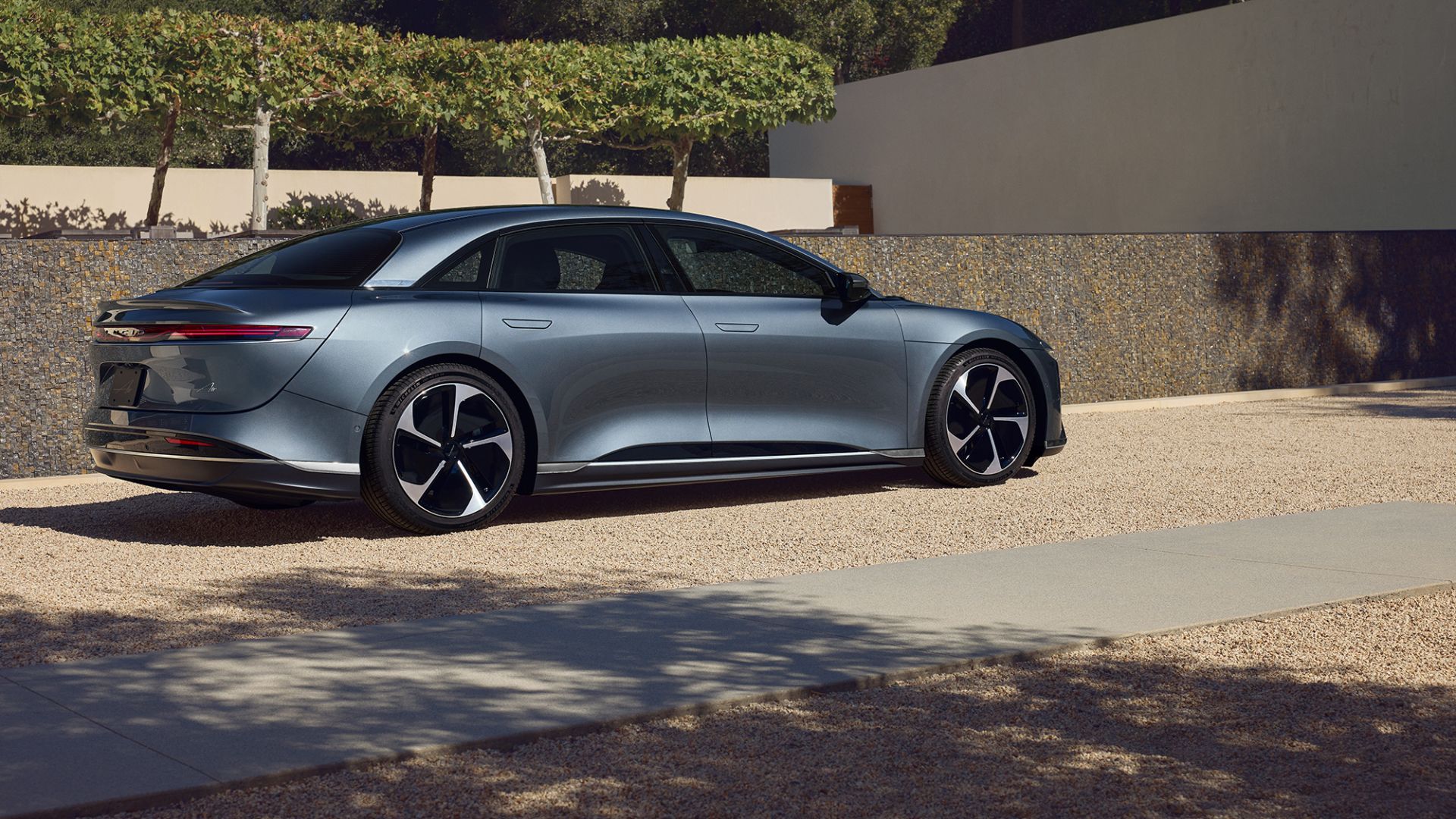 Lucid Air Pure RWD