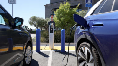 Feds give out B in instant EV rebates