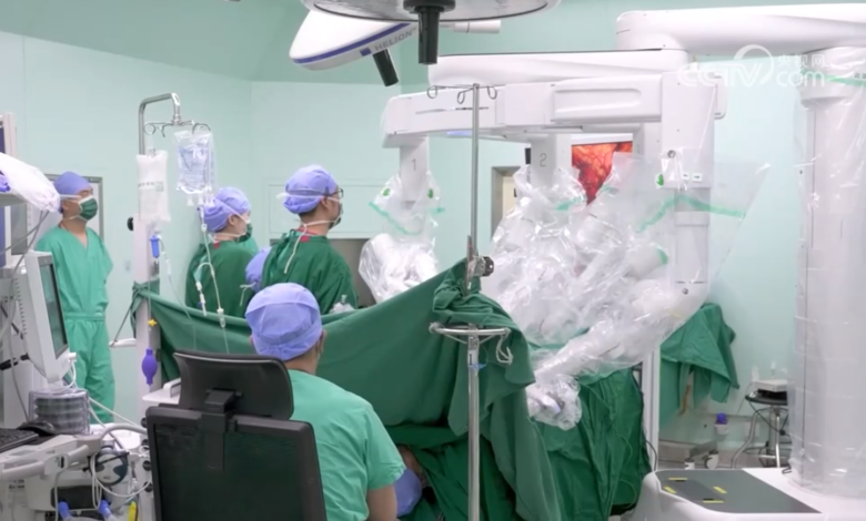 PLA medical team completes cross-continental remote robotic surgery PLA medical team completes cross-continental remote robotic surgery