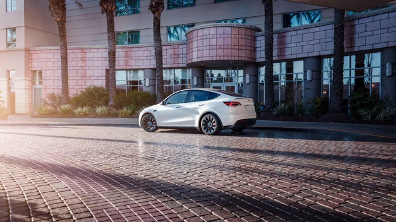 White 2023 Tesla Model Y