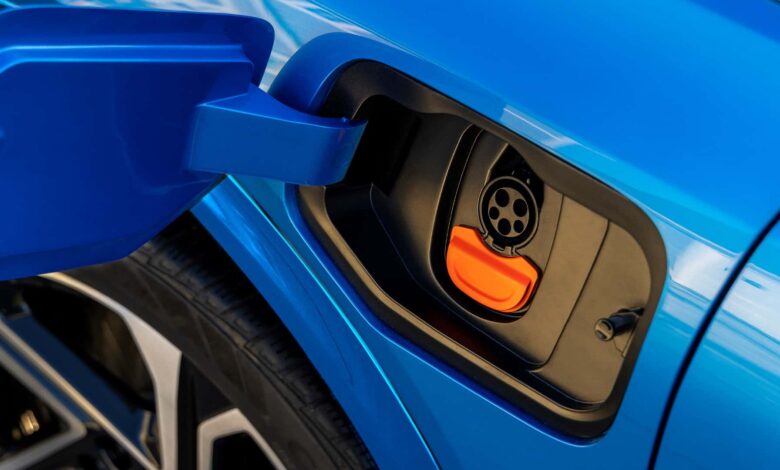 GM Patents New Way To Do The ‘Cool Towel Trick’ For Faster Charging GM Patents New Way To Do The ‘Cool Towel Trick’ For Faster Charging
