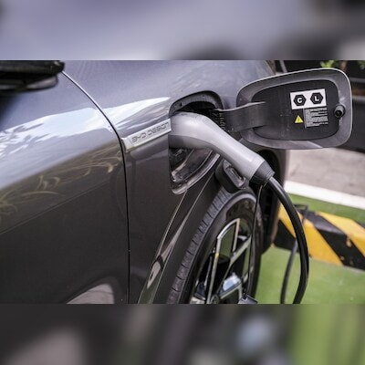 EV sales in China defy consumer spending slump as price cuts attract buyers | World News EV sales in China defy consumer spending slump as price cuts attract buyers | World News