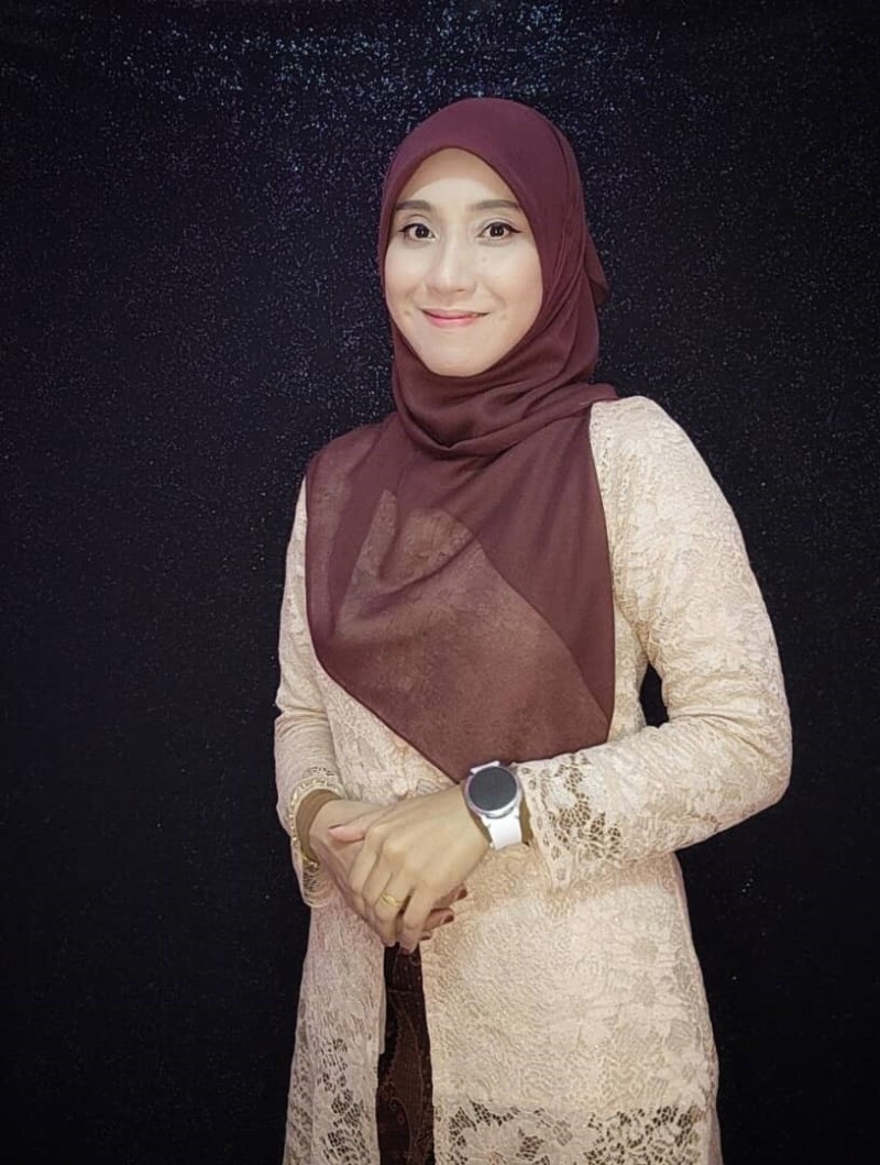 Zila Abka is a school teacher in Malaysia. She is active in the Facebook group Prompters Malaya, a gathering place for mostly Malaysian AI artists to show their work.