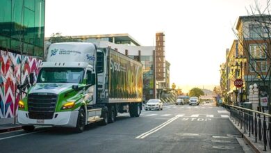 Sysco takes delivery of 10 Freightliner electric trucks