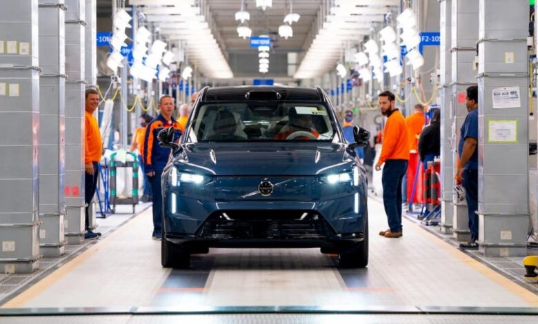 Volvo’s first electric EX90 rolls out of production in South Carolina Volvo’s first electric EX90 rolls out of production in South Carolina