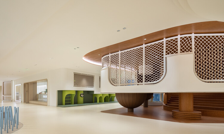 Cloud Kindergarten of Luxelakes / TEKTONN ARCHITECTS - Interior Photography, Handrail