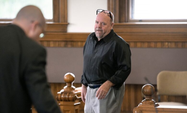 Political consultant behind fake Biden robocalls posts bail on first 6 of 26 criminal charges Political consultant behind fake Biden robocalls posts bail on first 6 of 26 criminal charges