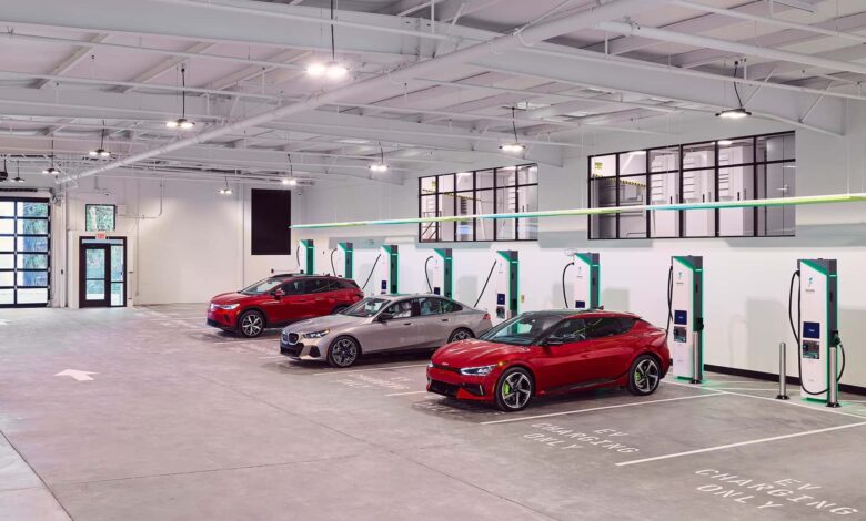 Non-Tesla Public EV Chargers Are Getting Better As Superchargers Slip Non-Tesla Public EV Chargers Are Getting Better As Superchargers Slip