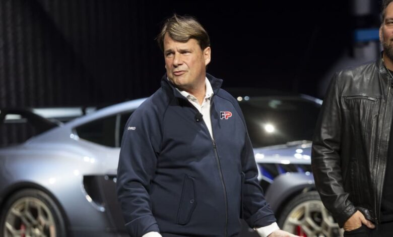Ford CEO Jim Farley Explains Why EV Sales Are Slowing as Hybrids’ Boom Ford CEO Jim Farley Explains Why EV Sales Are Slowing as Hybrids’ Boom