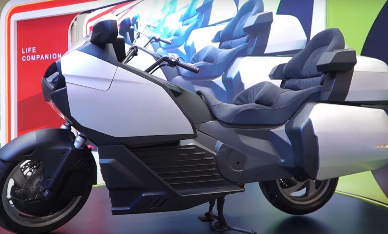 Automaker introduces world’s largest electric motorcycle with impressive range — and it could revolutionize the industry Automaker introduces world’s largest electric motorcycle with impressive range — and it could revolutionize the industry