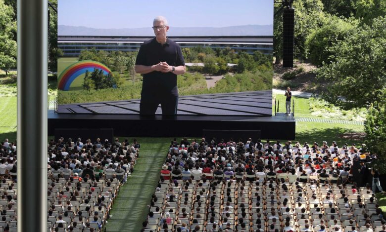 Apple embraces artificial intelligence for devices, ChatGPT for Siri Apple embraces artificial intelligence for devices, ChatGPT for Siri