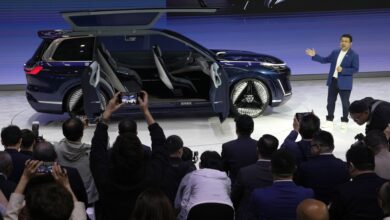 EU moves to hike tariffs on Chinese electric car imports