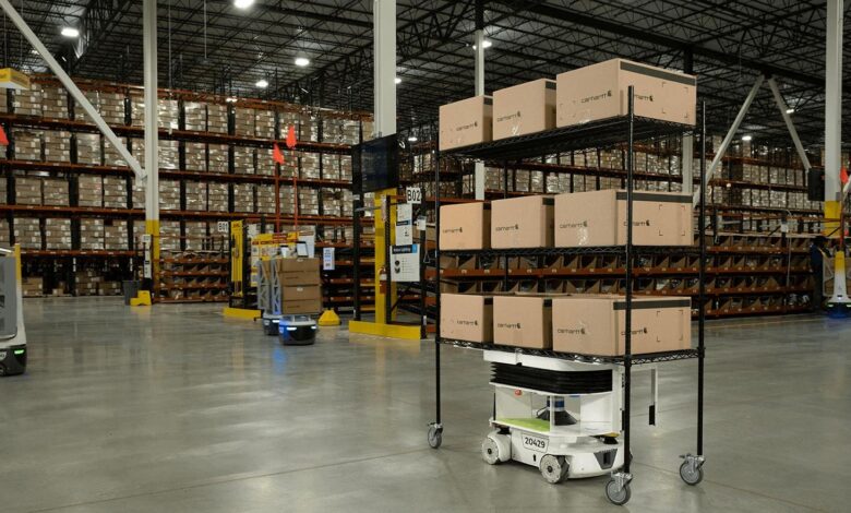 Warehouse Management Versus Robots: Which Has Better Optimization? Warehouse Management Versus Robots: Which Has Better Optimization?