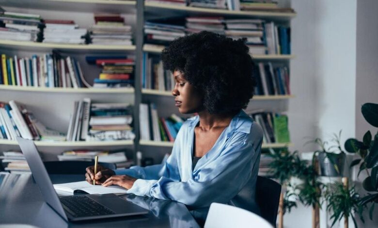 5 Online Courses With Certificates For High-Income AI Skills in 2024
