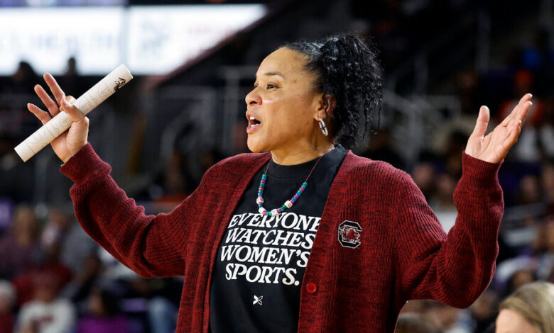 Togethxr’s ‘Everyone Watches Women’s Sports’ T-shirts Go Viral Togethxr’s ‘Everyone Watches Women’s Sports’ T-shirts Go Viral