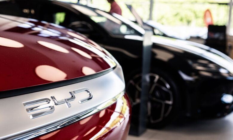 The EU slaps additional tariffs on Chinese EV imports The EU slaps additional tariffs on Chinese EV imports