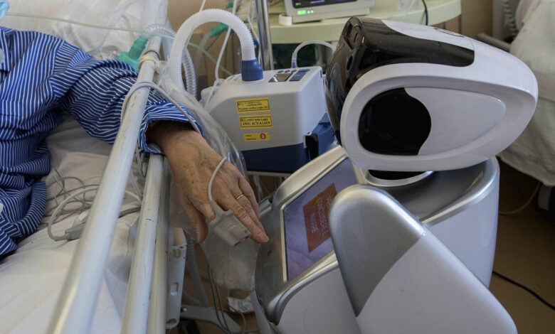 Will society become colder if robots help the sick and elderly? Will society become colder if robots help the sick and elderly?