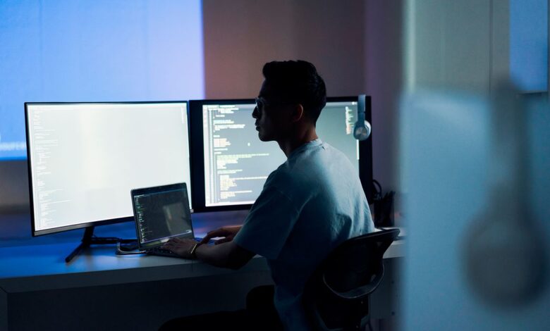 Cyber security staff are working weekends more than ever before – and it needs to stop Cyber security staff are working weekends more than ever before – and it needs to stop