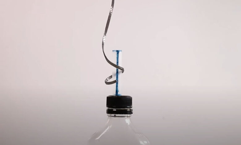 Heat trick helps tiny robots grab, hold with 3D-printed muscle power Heat trick helps tiny robots grab, hold with 3D-printed muscle power