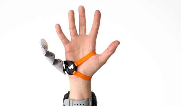 Scientists develop robotic ‘third thumb’ that can greatly boost human efficiency