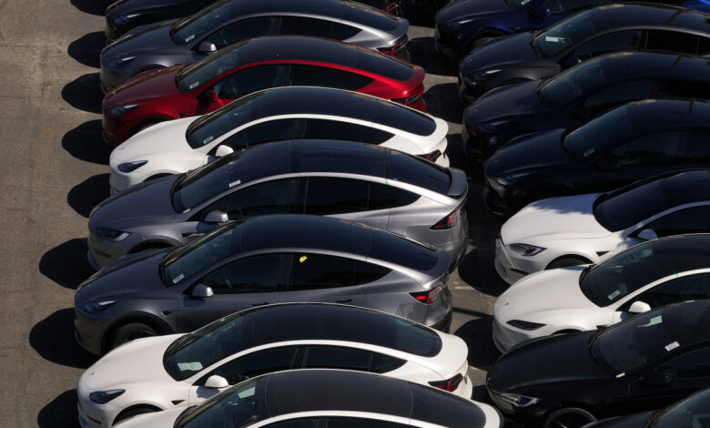 Hertz sells off Tesla fleet at discounted price as EV sales slump Hertz sells off Tesla fleet at discounted price as EV sales slump