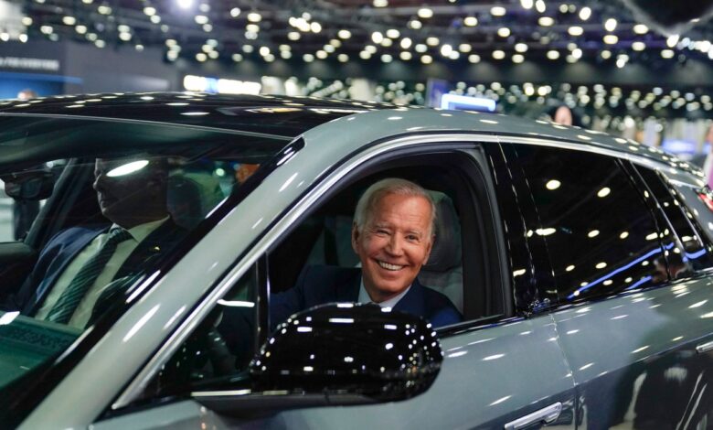 Republicans make Biden’s EV push an election-year issue as Democrats take a more nuanced approach Republicans make Biden’s EV push an election-year issue as Democrats take a more nuanced approach