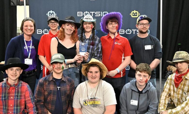 PAHS students compete in national robotics tournament | News PAHS students compete in national robotics tournament | News