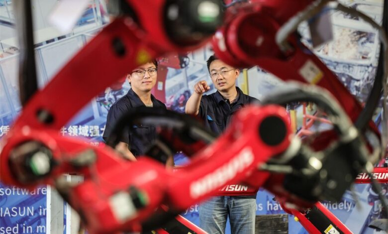 Robotics engineers help to promote industrial transformation Robotics engineers help to promote industrial transformation