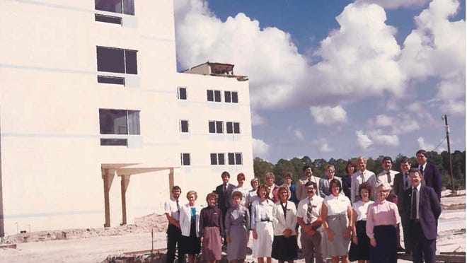 HCA Palms West Hospital to build five-story robotics surgery tower HCA Palms West Hospital to build five-story robotics surgery tower