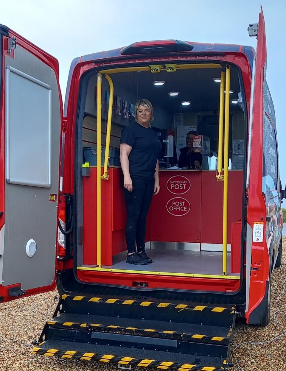 Western Telegraph: Post office workers are happy with the electric vehicle's road handling and automatic transmission.