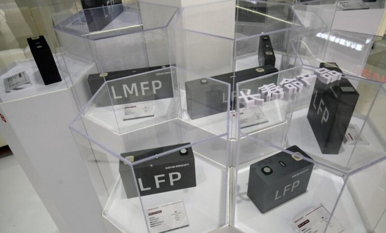 Sunwoda EV Battery Is Said to Explore Switching IPO to Hong Kong Sunwoda EV Battery Is Said to Explore Switching IPO to Hong Kong