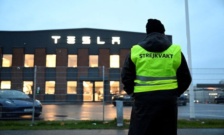 Tesla investor, Norway’s KLP, to support collective bargaining motion at EV maker’s annual meeting Tesla investor, Norway’s KLP, to support collective bargaining motion at EV maker’s annual meeting