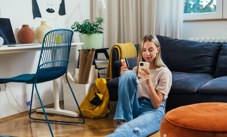 Shoppers Want More Generative AI When Online Shopping Shoppers Want More Generative AI When Online Shopping