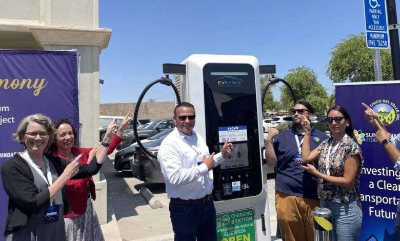 Comite Civico, City of Calipatria Unveil 4 EV Charging Stations » Holtville Tribune