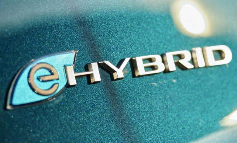 AAA Survey: EV Interest Declines, Hybrids Gain Favor Among Americans AAA Survey: EV Interest Declines, Hybrids Gain Favor Among Americans