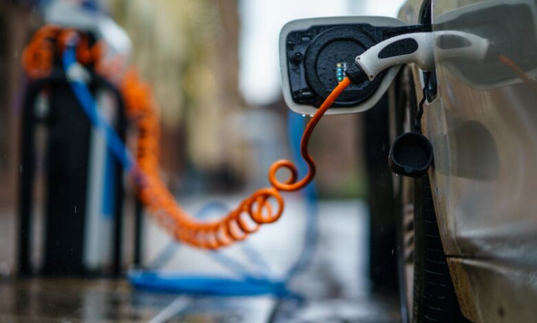 Startup makes breakthrough that could halve the cost of EV batteries — and it could be sourced domestically Startup makes breakthrough that could halve the cost of EV batteries — and it could be sourced domestically