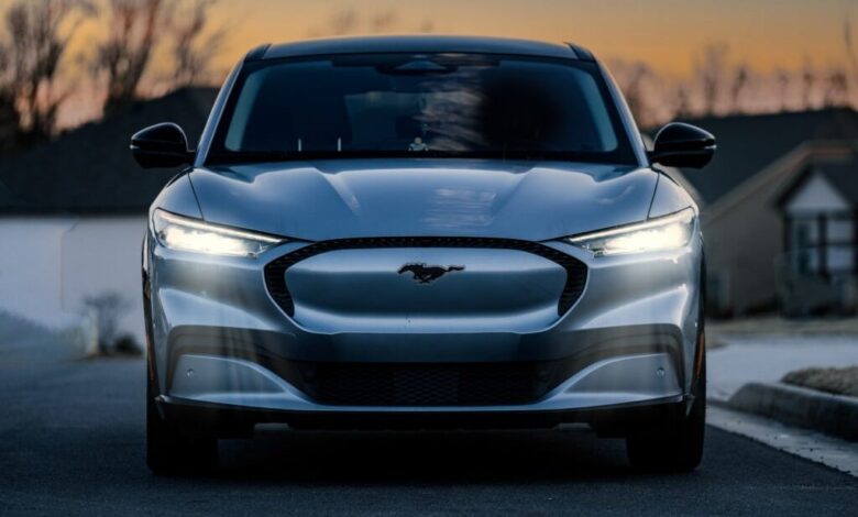 Ford Again Defies Elon Musk’s ‘Tough Quarter’ Gloom As EV Sales Keep Surging After Q1 Boom – Ford Motor (NYSE:F) Ford Again Defies Elon Musk’s ‘Tough Quarter’ Gloom As EV Sales Keep Surging After Q1 Boom – Ford Motor (NYSE:F)