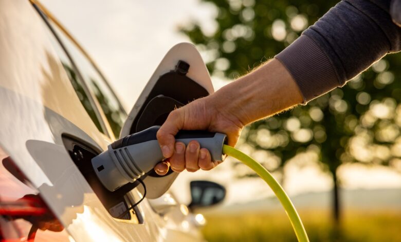 New Florida highway will charge electric vehicles on the go New Florida highway will charge electric vehicles on the go